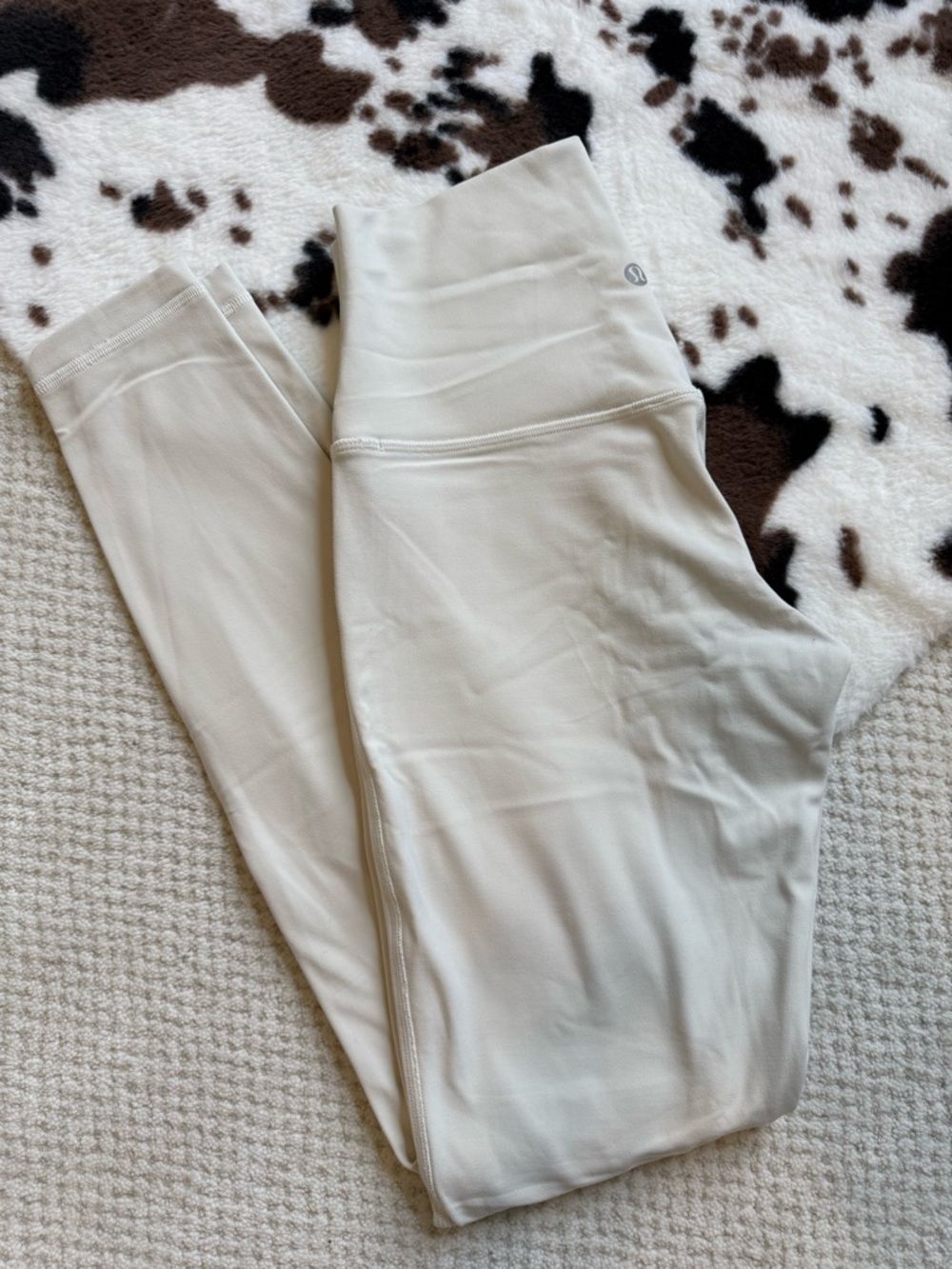 Lululemon High-Rise Leggings in Ivory Align 6